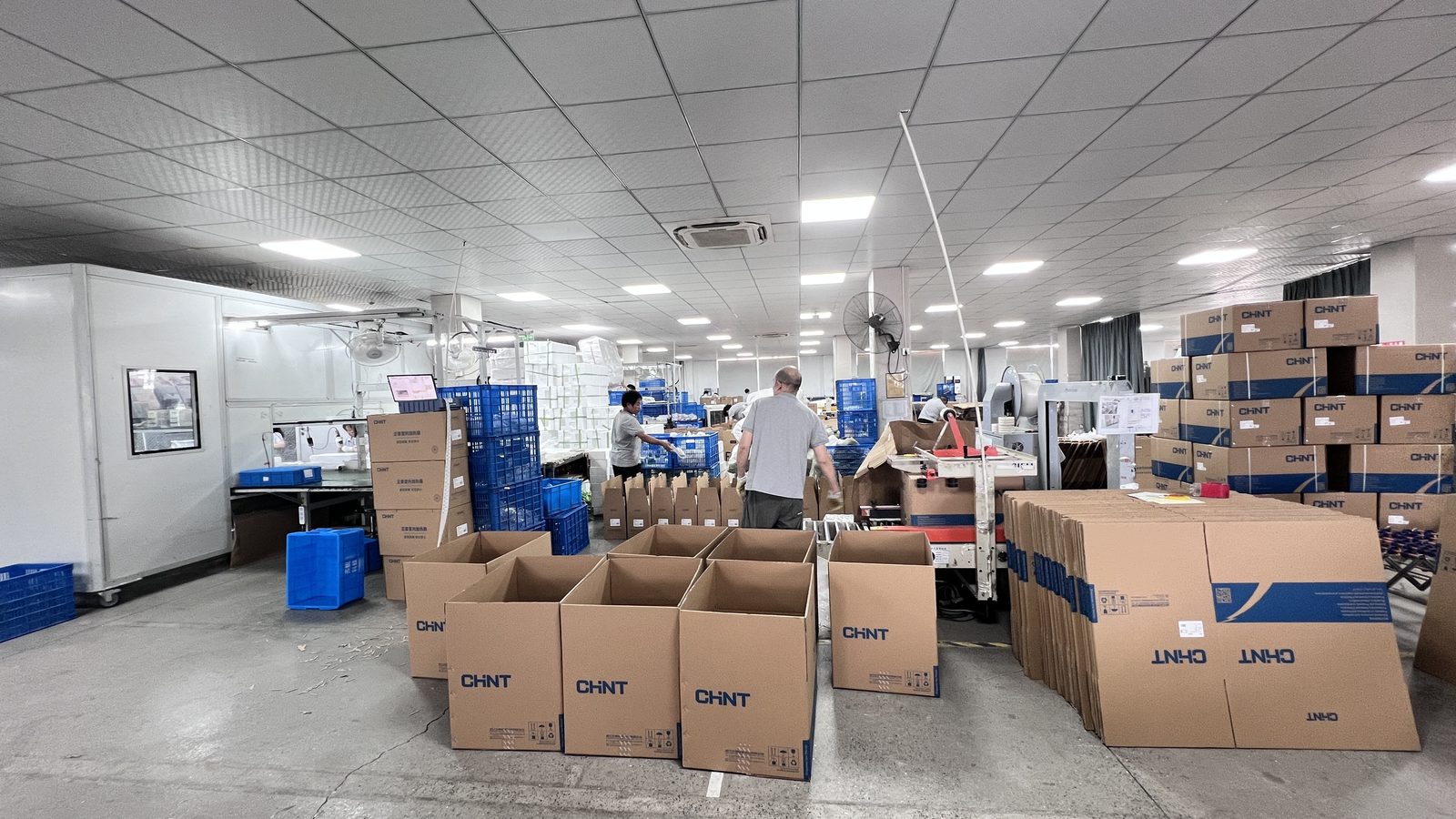 Custom retail packaging and export cartons ready for shipment